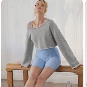 ALO Yoga cropped barre shoulder coverup athletic Heather grey size small
